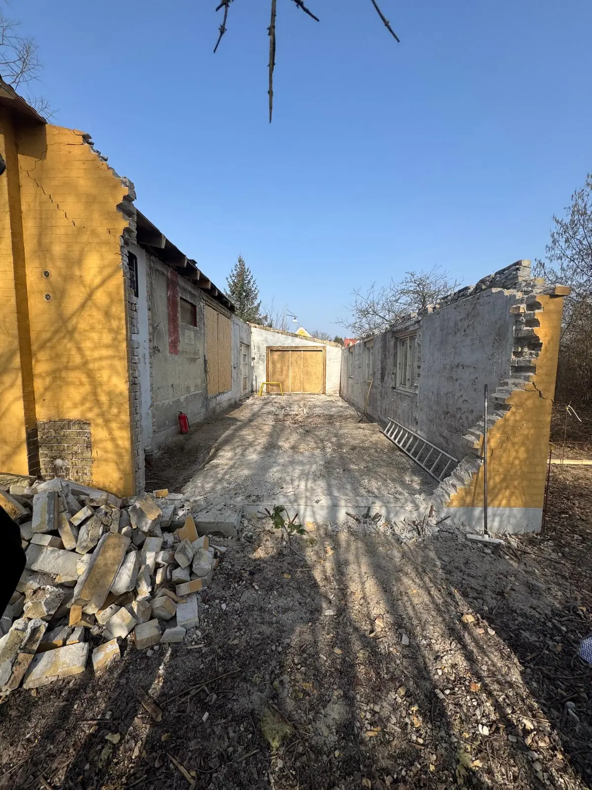 Tilbygning fra fundament til konstruktion – billede 1